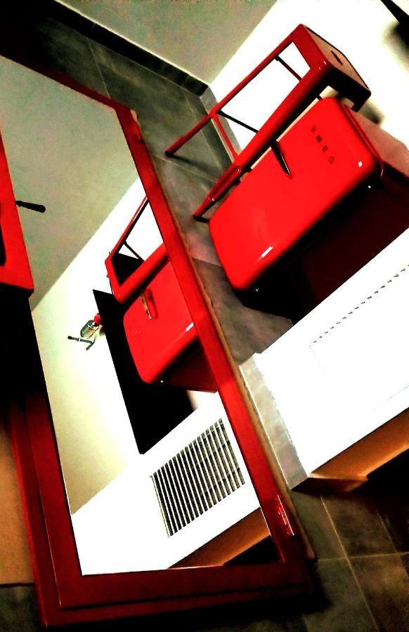 Garage47 Storica Officina Meccanica Loft B&B In Pienza Exterior foto