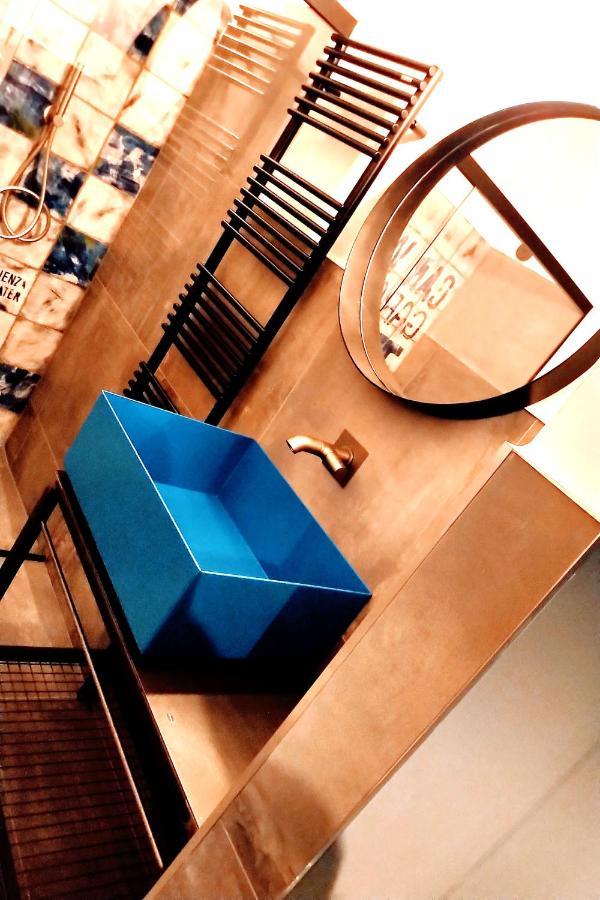 Garage47 Storica Officina Meccanica Loft B&B In Pienza Exterior foto