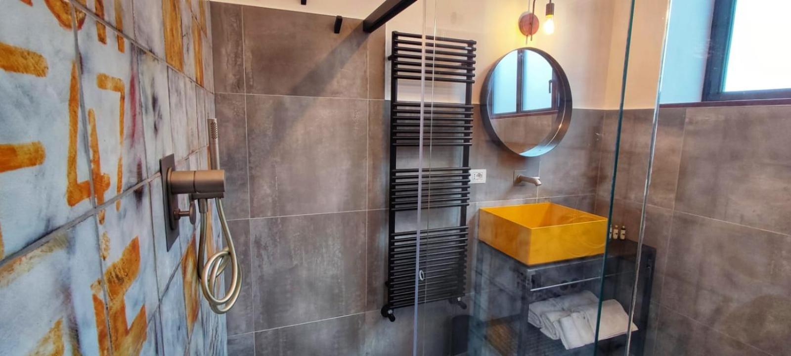 Garage47 Storica Officina Meccanica Loft B&B In Pienza Exterior foto